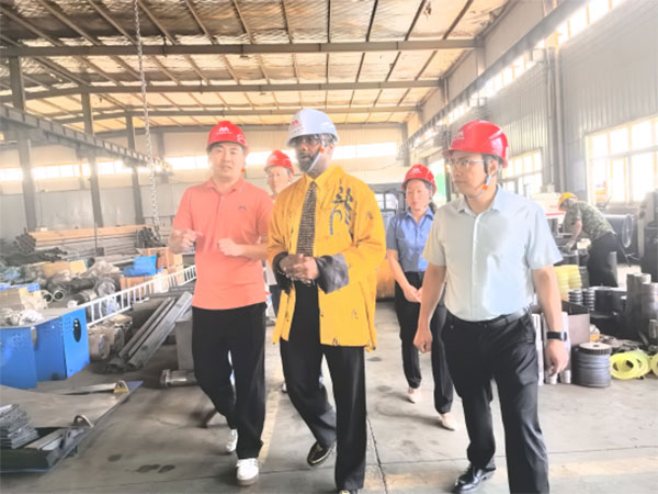 跨國(guó)界，筑橋梁丨熱烈歡迎非洲客戶到高飛股份參觀考察