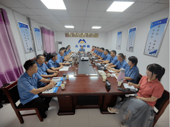 凝心聚力 力攀高峰！高飛股份銷售部2025年上半年?duì)I銷會(huì)議圓滿召開！